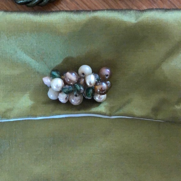 Metallic Green Jewelry Pouch with Roped Strap - Picture 2 of 6